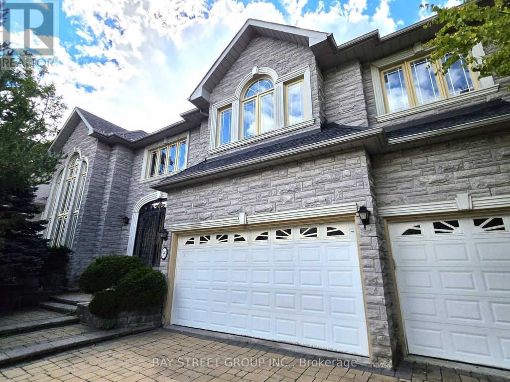 58 Bowan Court, Toronto (bayview Woods-Steeles)