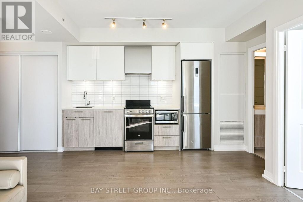 4703 - 251 Jarvis Street, Toronto (moss Park)