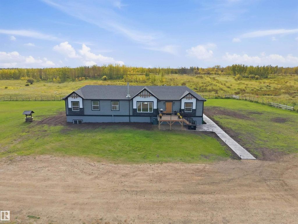 58302 Rge Rd 224, Rural Thorhild County