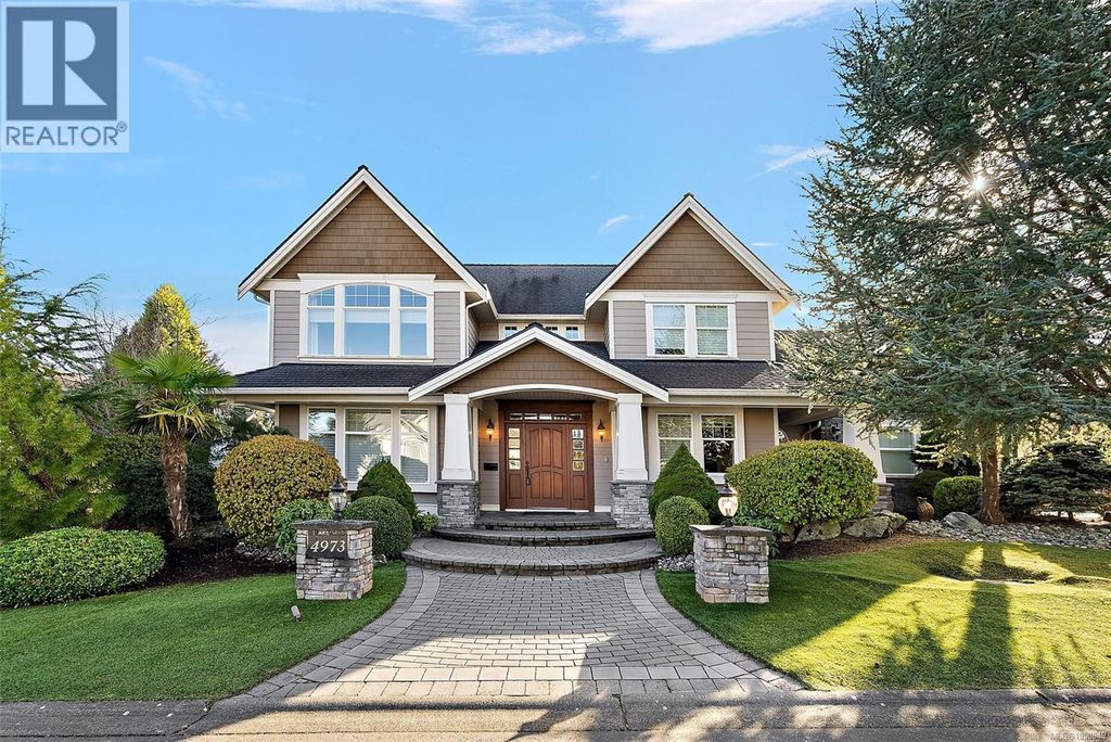4973 La Quinta Pl, Saanich