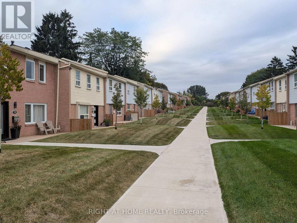 53 - 1055 Shawnmarr Road, Mississauga (port Credit)