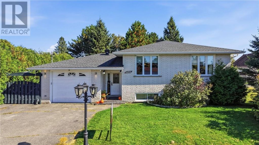 4484 Carl Street, Hanmer