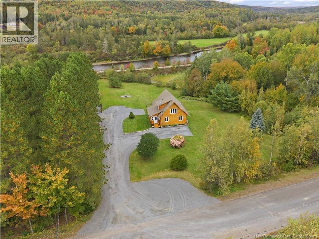 53 Highland Heights, Taymouth