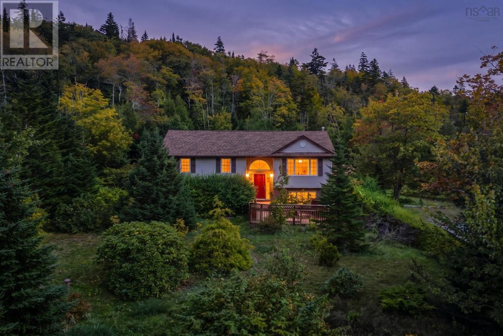 38 Charles Meade Drive, Williamswood