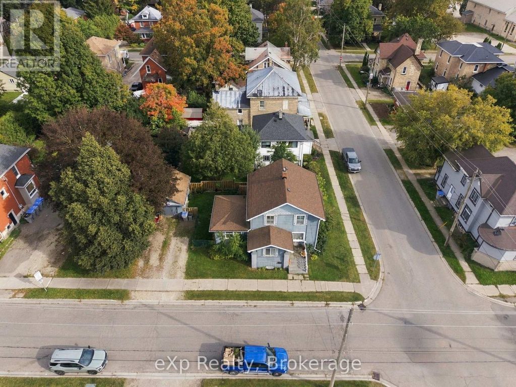 310 Barber Avenue N, North Perth (listowel)