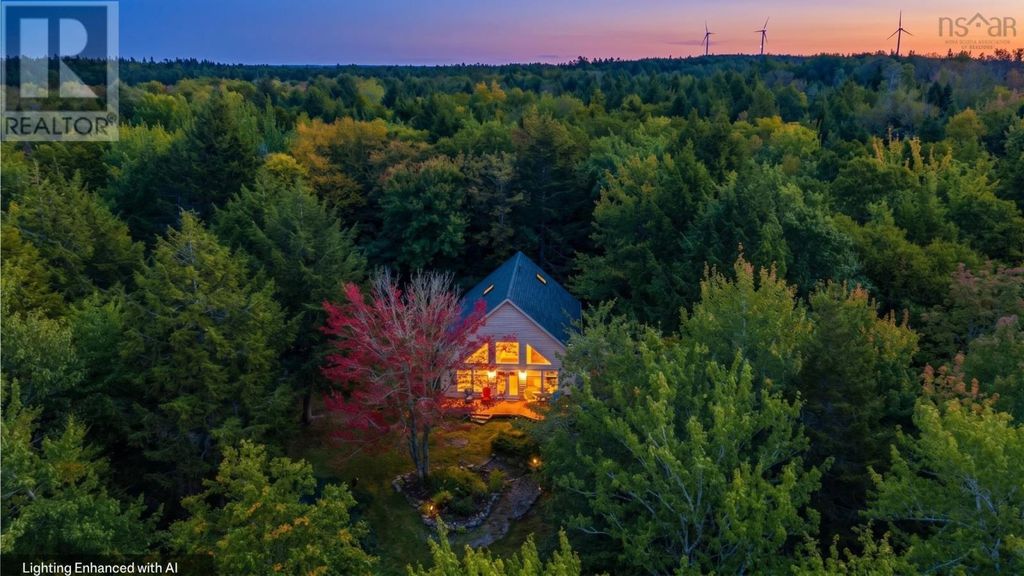 103 Canoe Lake Cove Road, Leminster