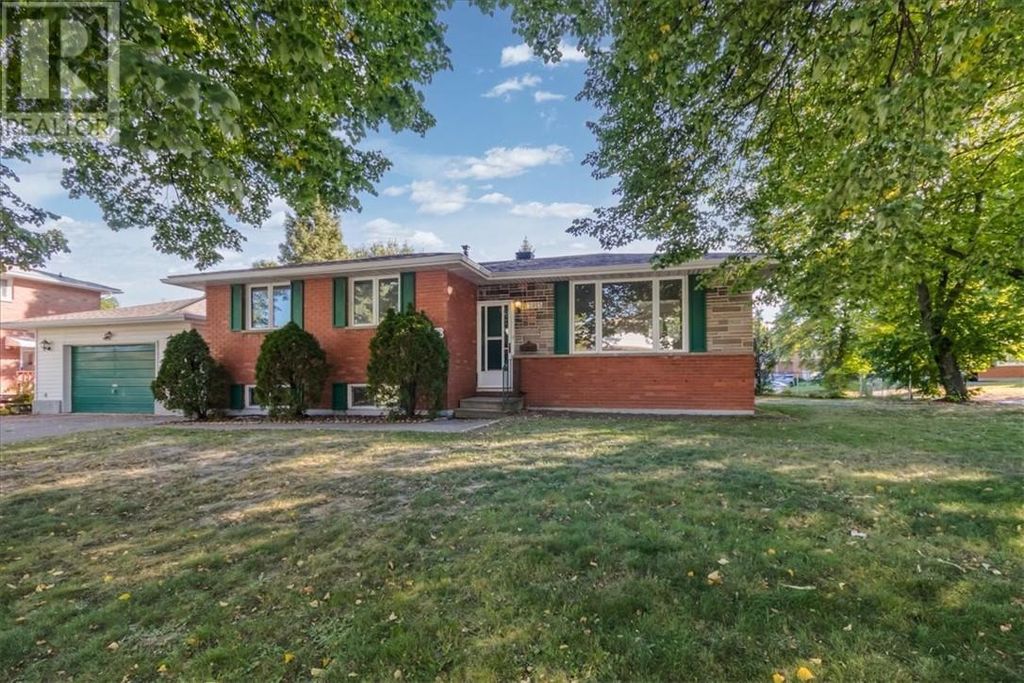 2015 Elderwood Drive, Sudbury