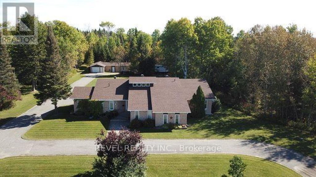 260 Emerald Street, Timmins (mtj - 101 West)