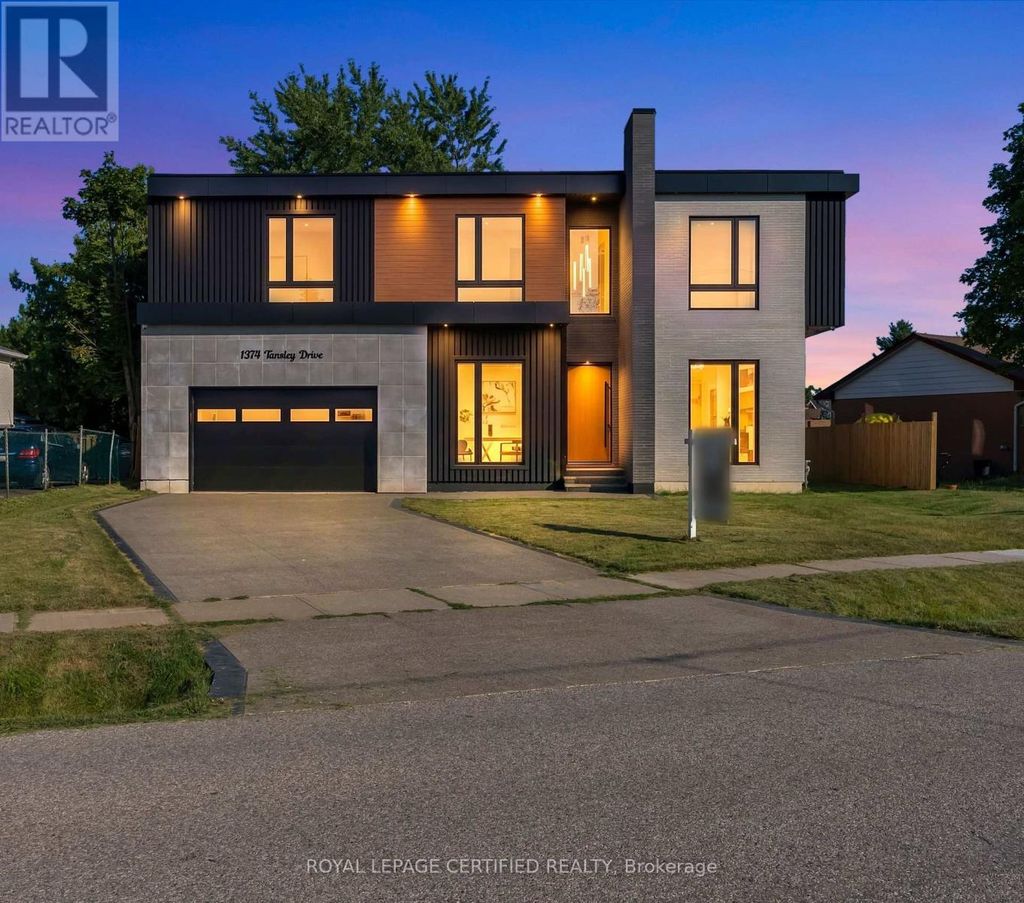 1374 Tansley Drive, Oakville (wo West)