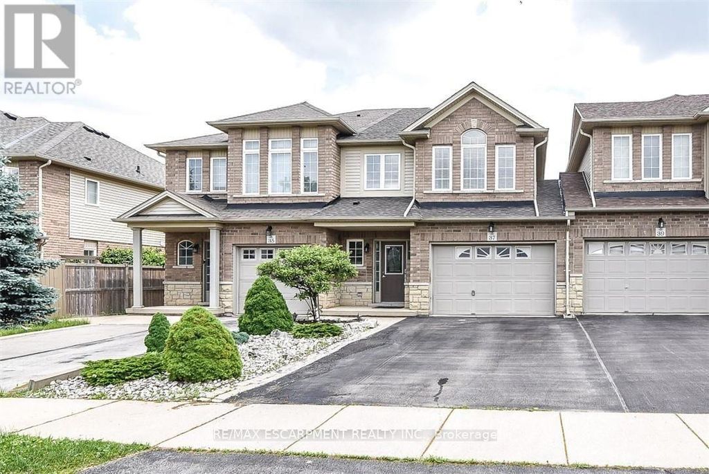37 Cornerstone Drive, Hamilton (stoney Creek)