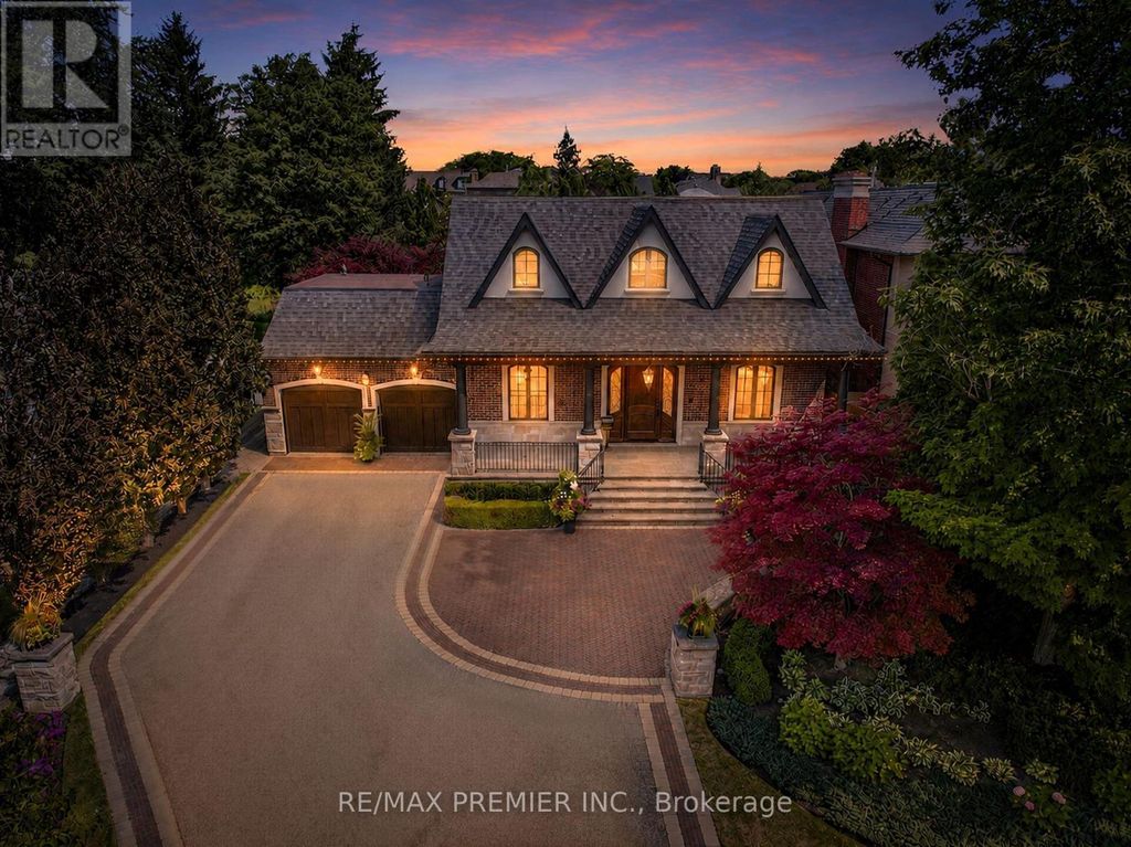 243 Rumble Avenue, Richmond Hill (mill Pond)