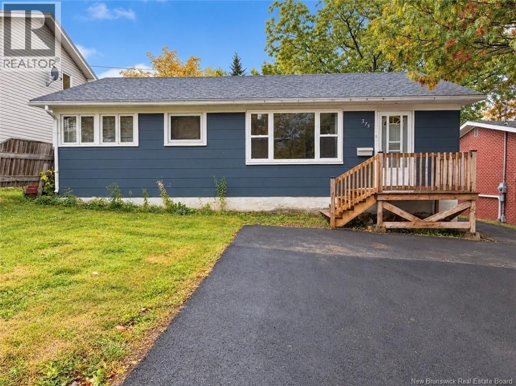 375 St Anne, Bathurst