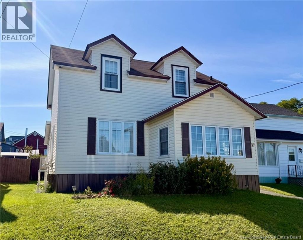 37 Queen Street, Campbellton