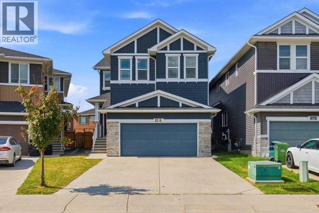 21 Redstone Heath Ne, Calgary