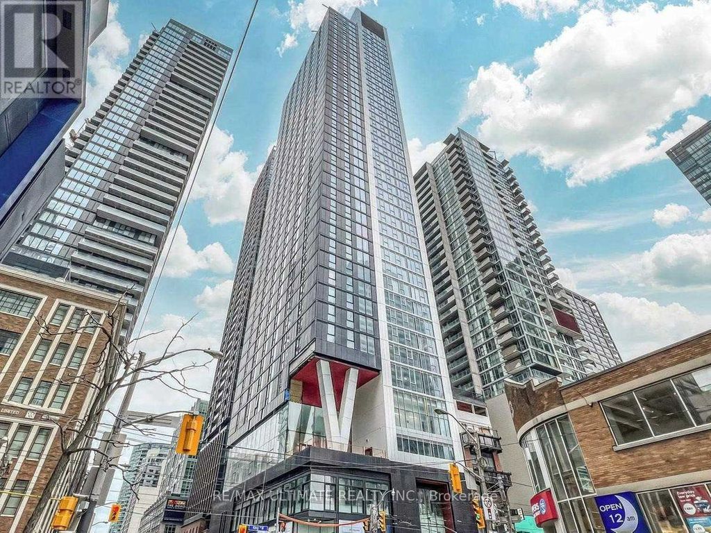 1904 - 357 King Street, Toronto (waterfront Communities)
