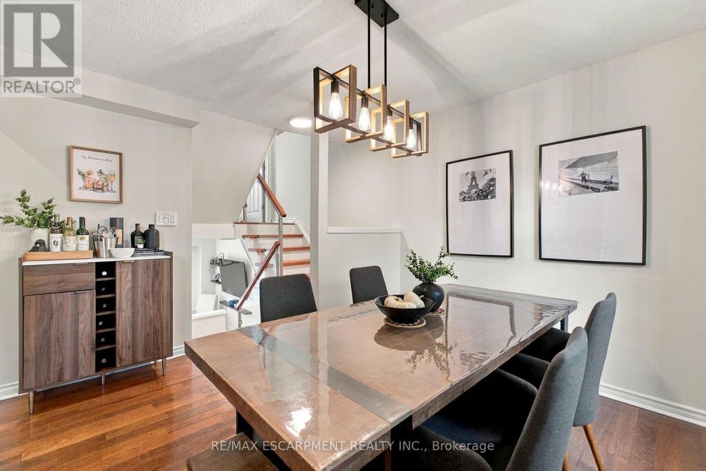 59 - 371 Bronte Street S, Milton (om Old Milton)