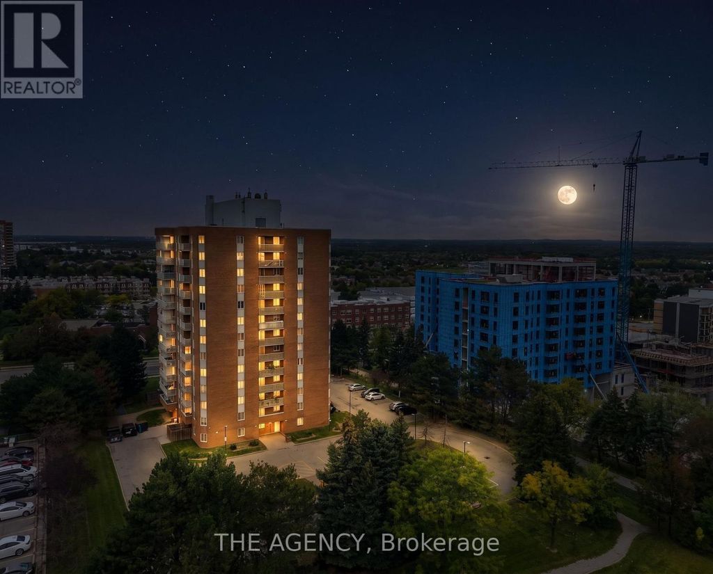 904 - 15 Sewells Road, Toronto (malvern)