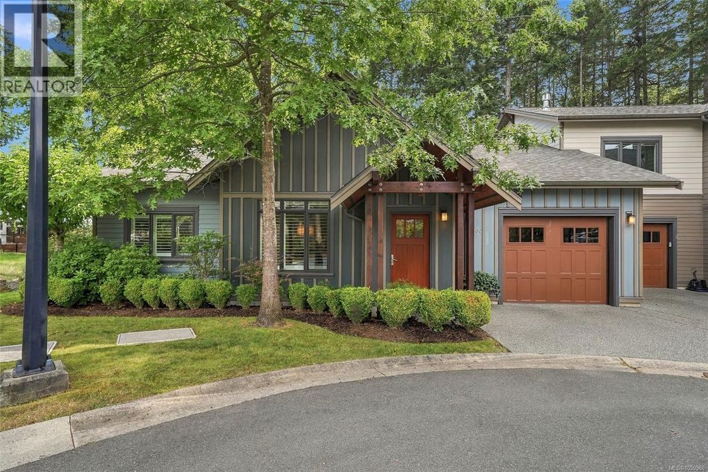 100 Apex Ridge Pl, Nanaimo