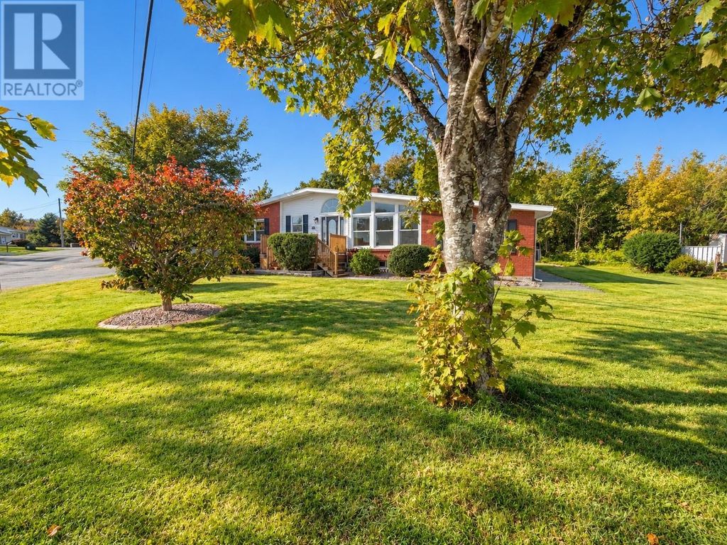 27 Main Road, Upper Island Cove
