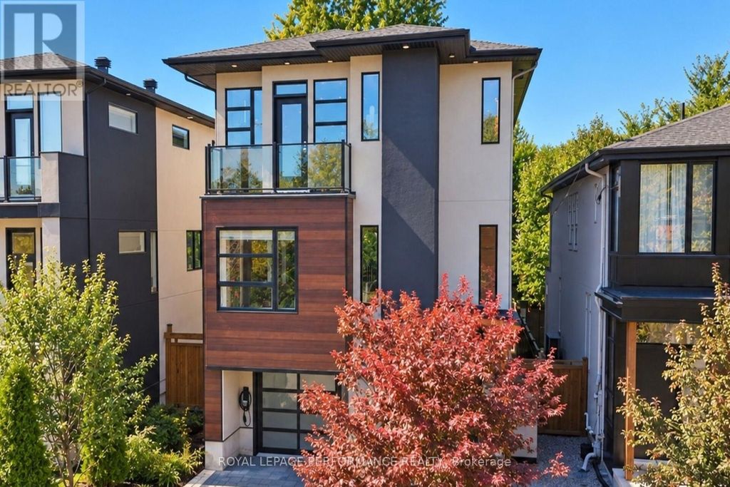 258 Carleton Avenue, Ottawa