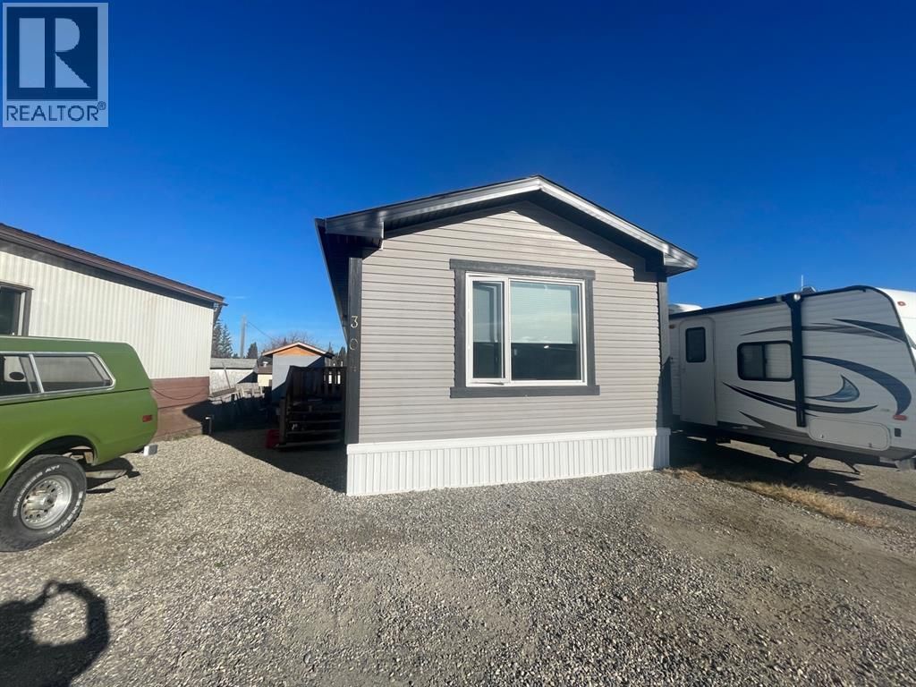 304, 133 Jarvis Street, Hinton