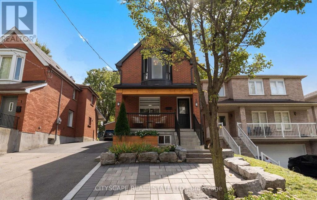 3 Cardell Avenue, Toronto (humberlea-Pelmo Park)