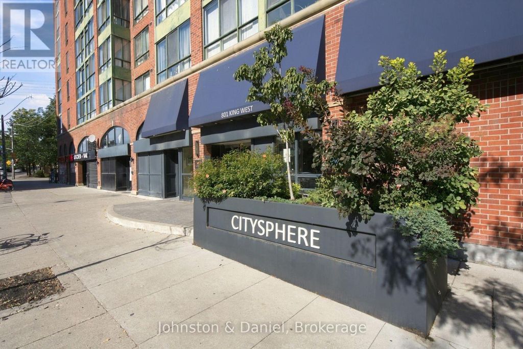 Ph14 - 801 King Street W, Toronto (niagara)