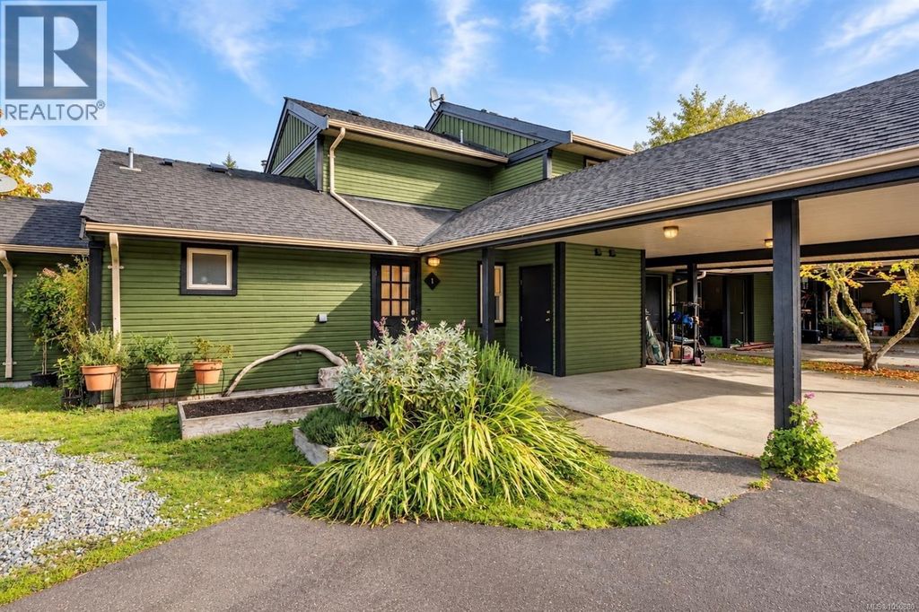 1 301 Arnet Rd, Tofino