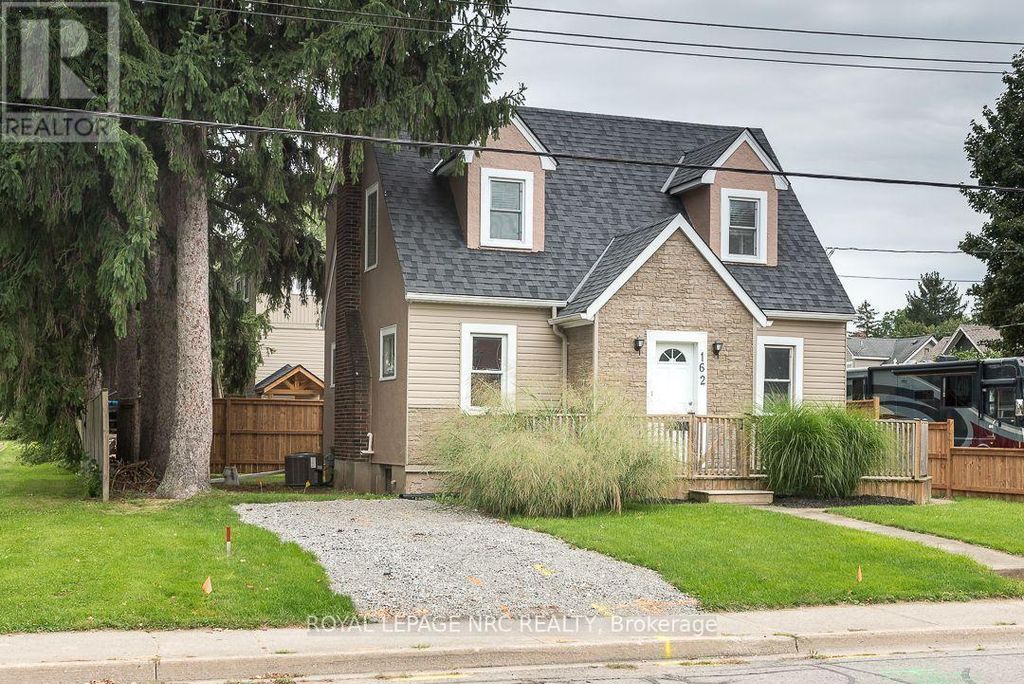162 Aqueduct Street, Welland (prince Charles)