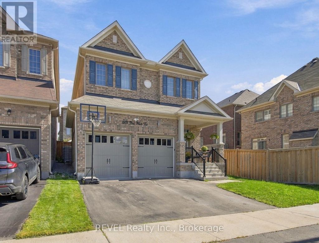 1901 Don White Court, Oshawa (taunton)