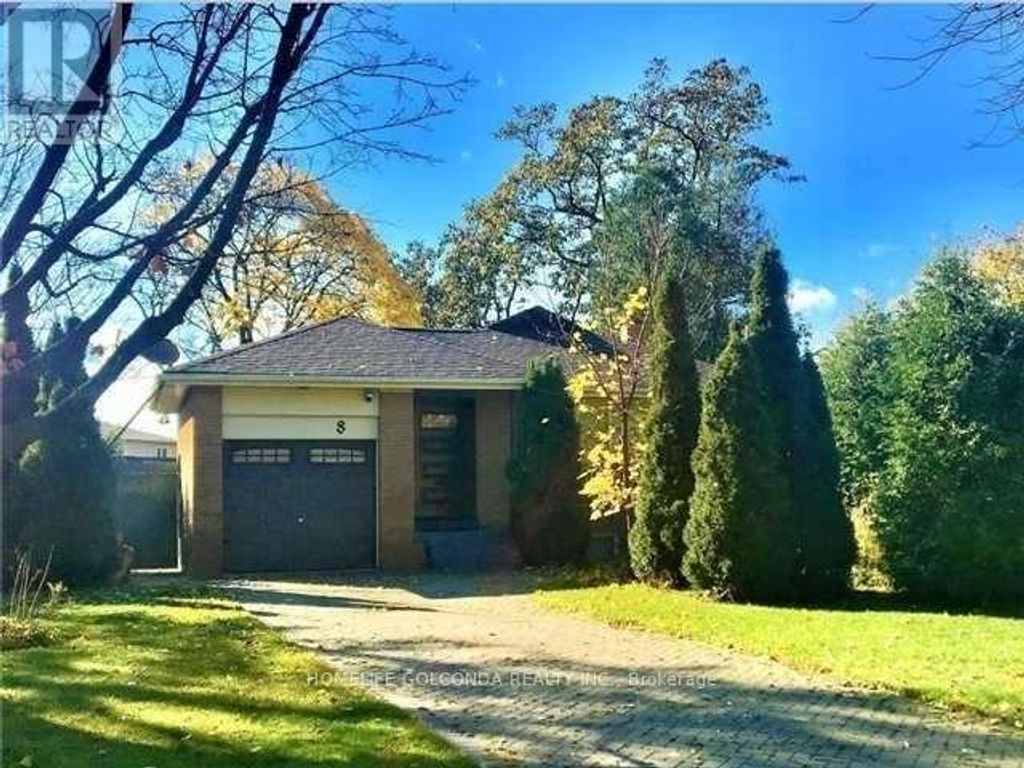 8 Hazelglen Avenue, Toronto (willowdale West)