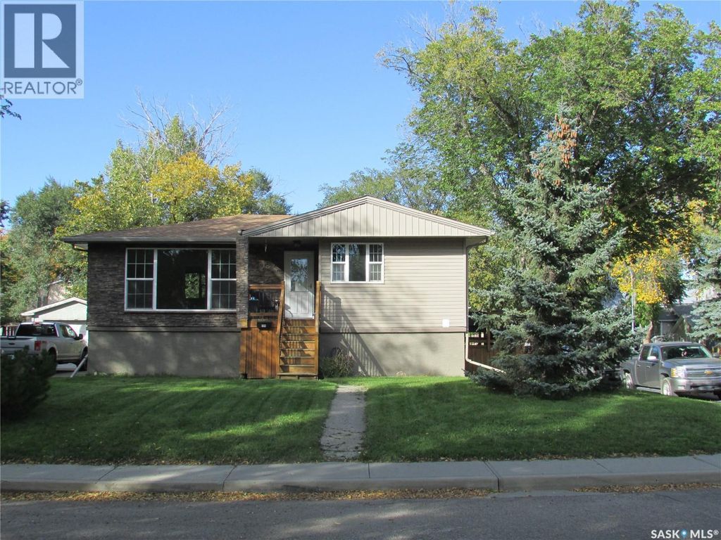 204 19th Avenue, Regina