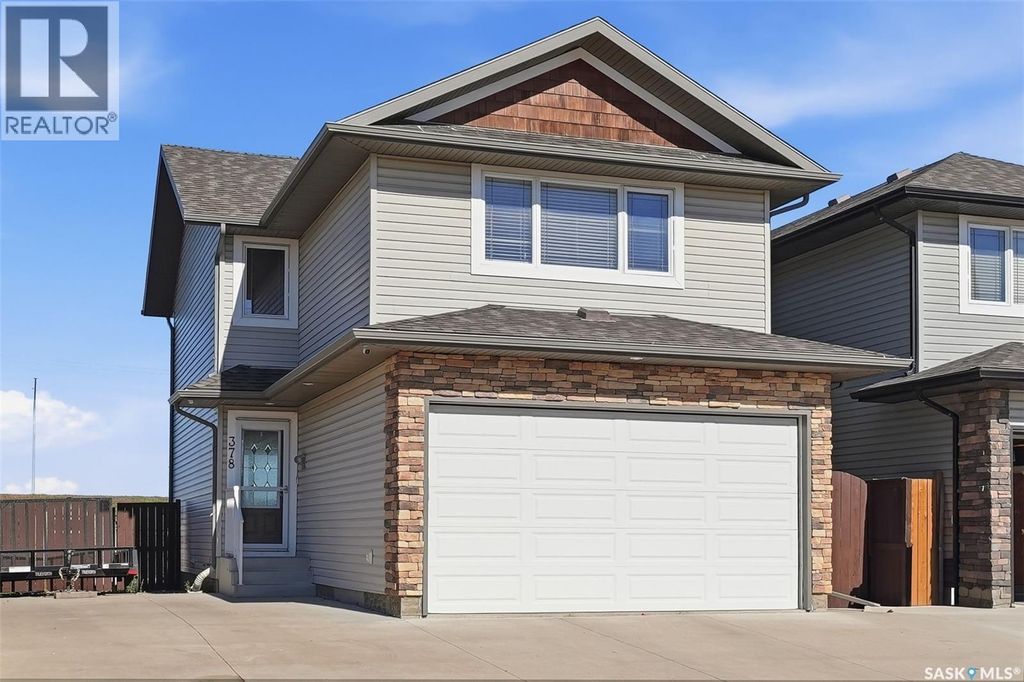 378 Coad Manor, Saskatoon