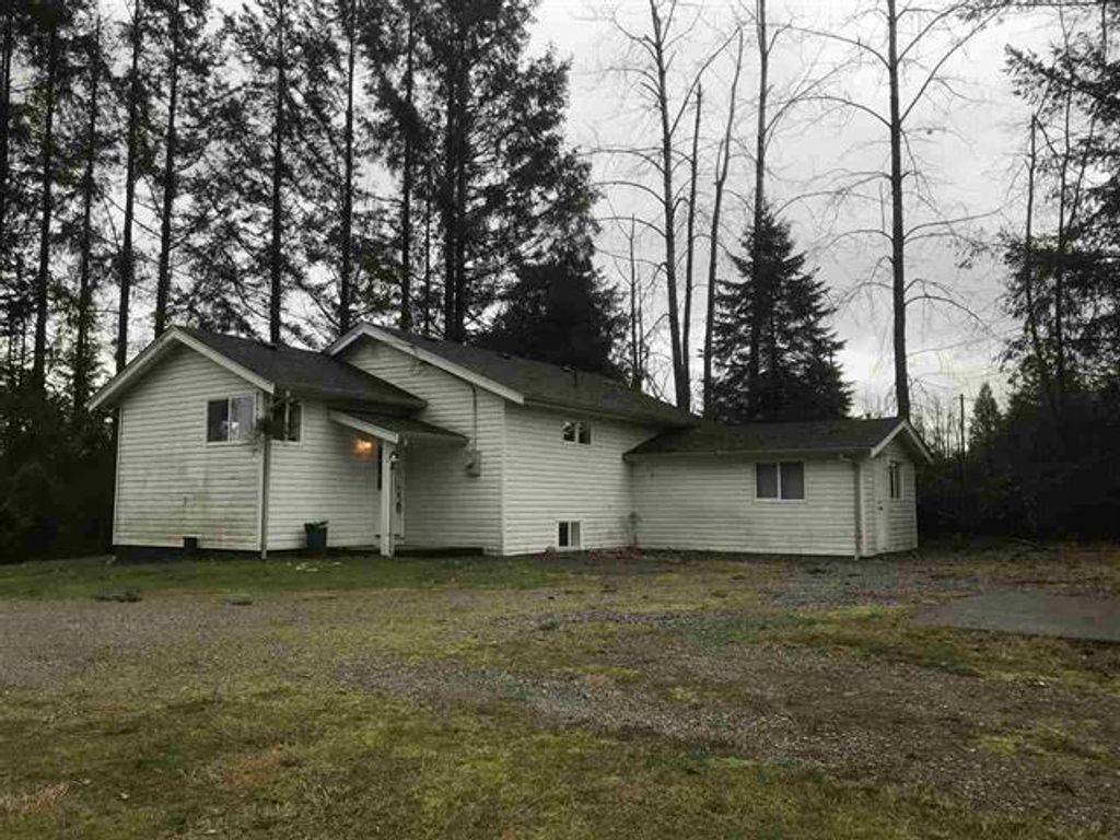 8667 Dewdney Trunk Road, Mission