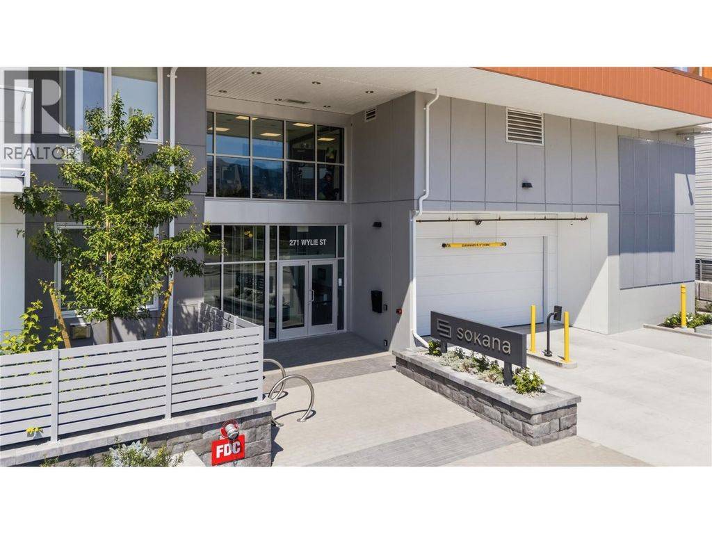 270 Riverside Drive Unit# 415, Penticton