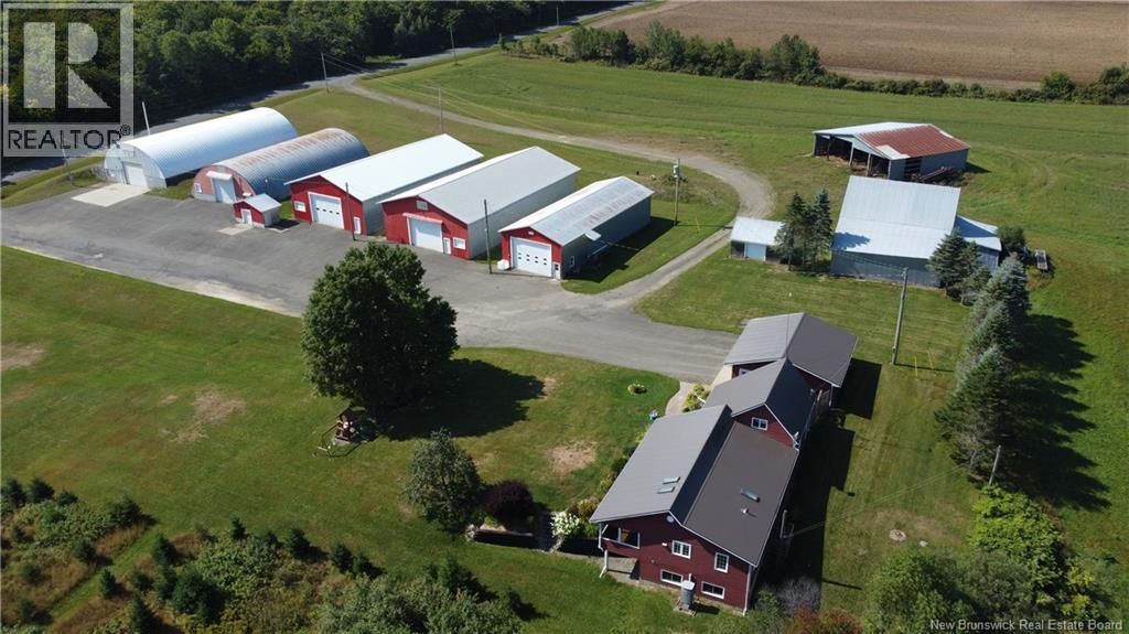 621 Moose Mountain Road, Moose Mountain