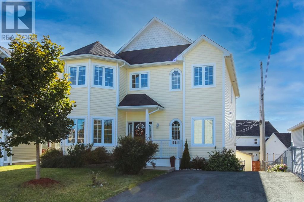 11 Ledingham Place, St.john's