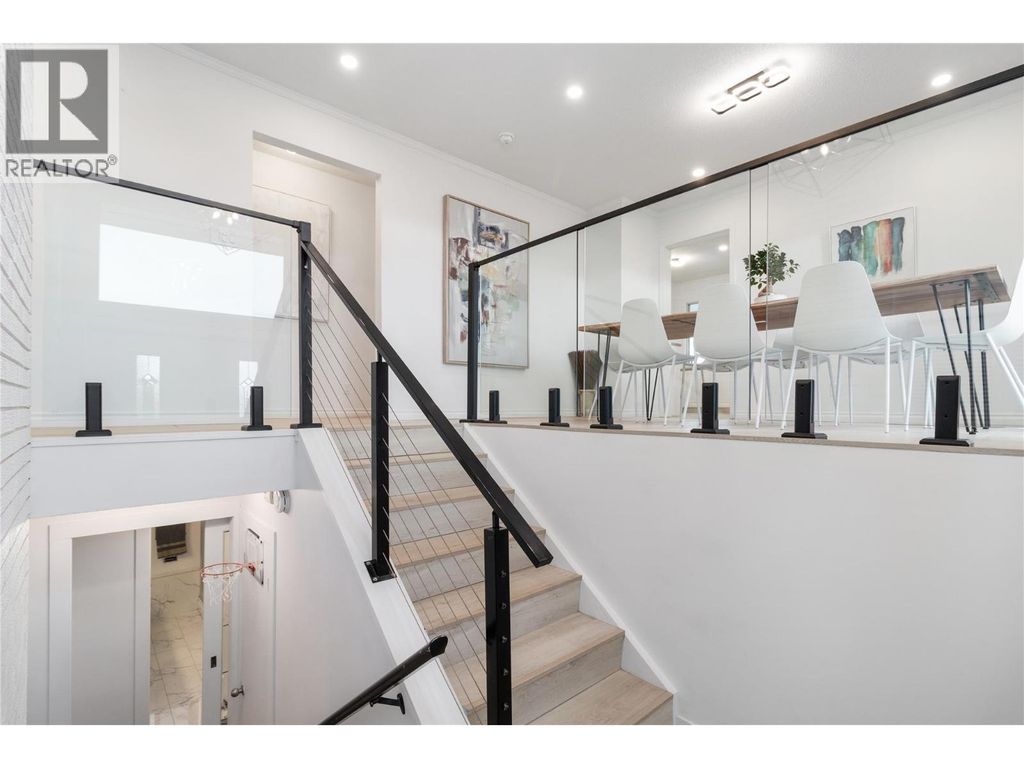 2618 Thacker Drive, West Kelowna