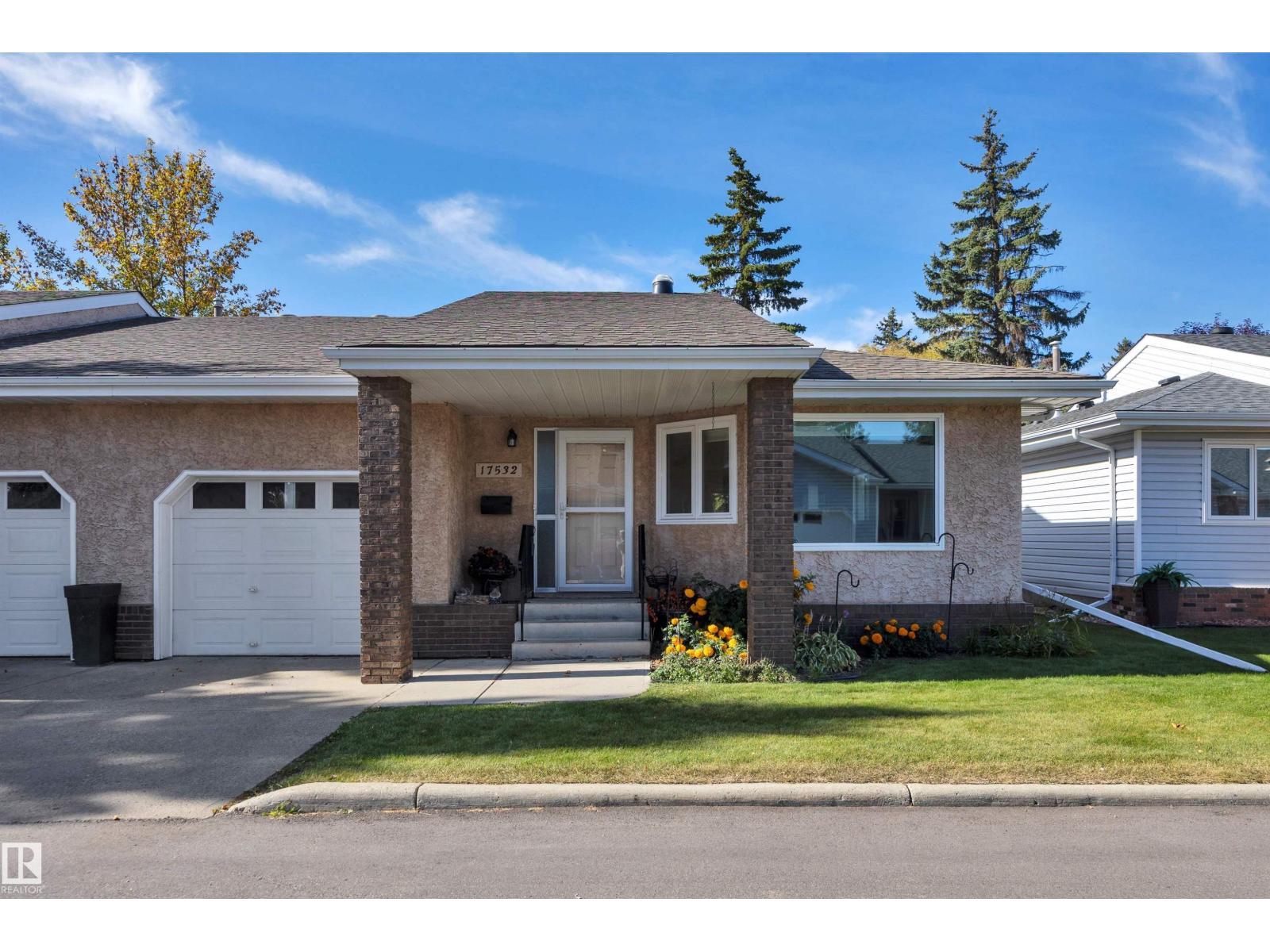 17532 Callingwood Rd Nw, Edmonton