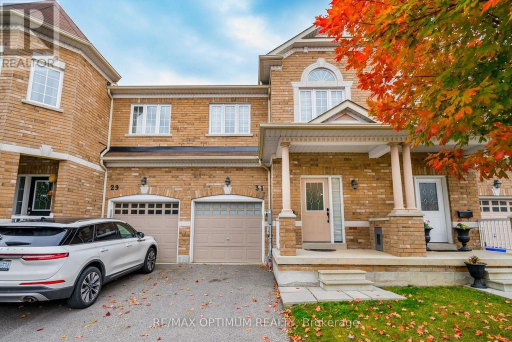31 Keywood Street, Ajax (south East)