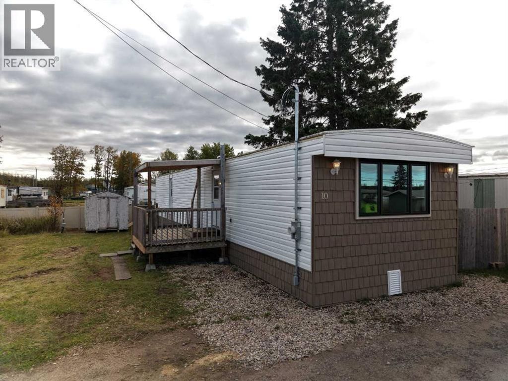 10 Kaybob Trailer Crt, Fox Creek