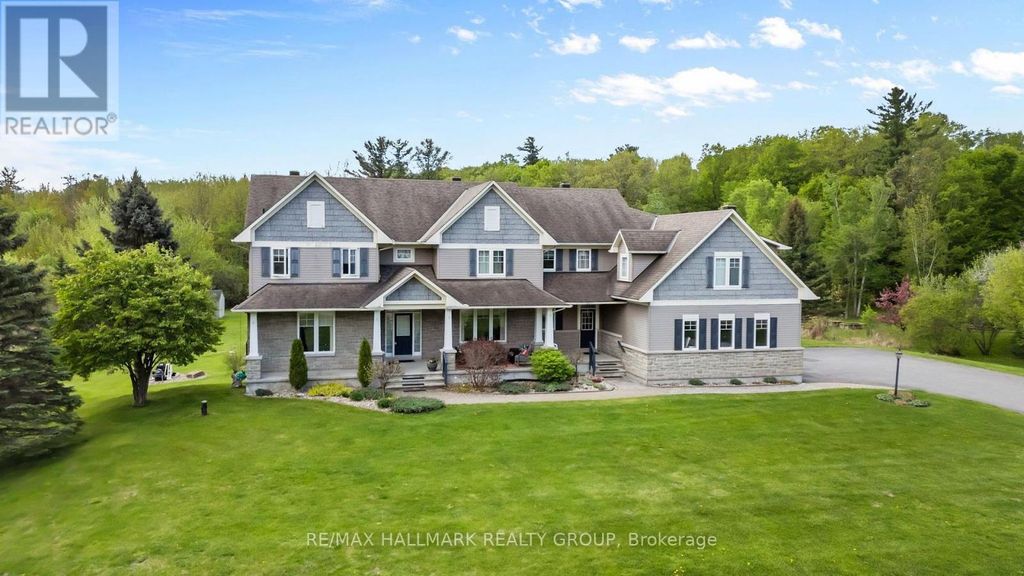 137 Goodman Drive, Ottawa