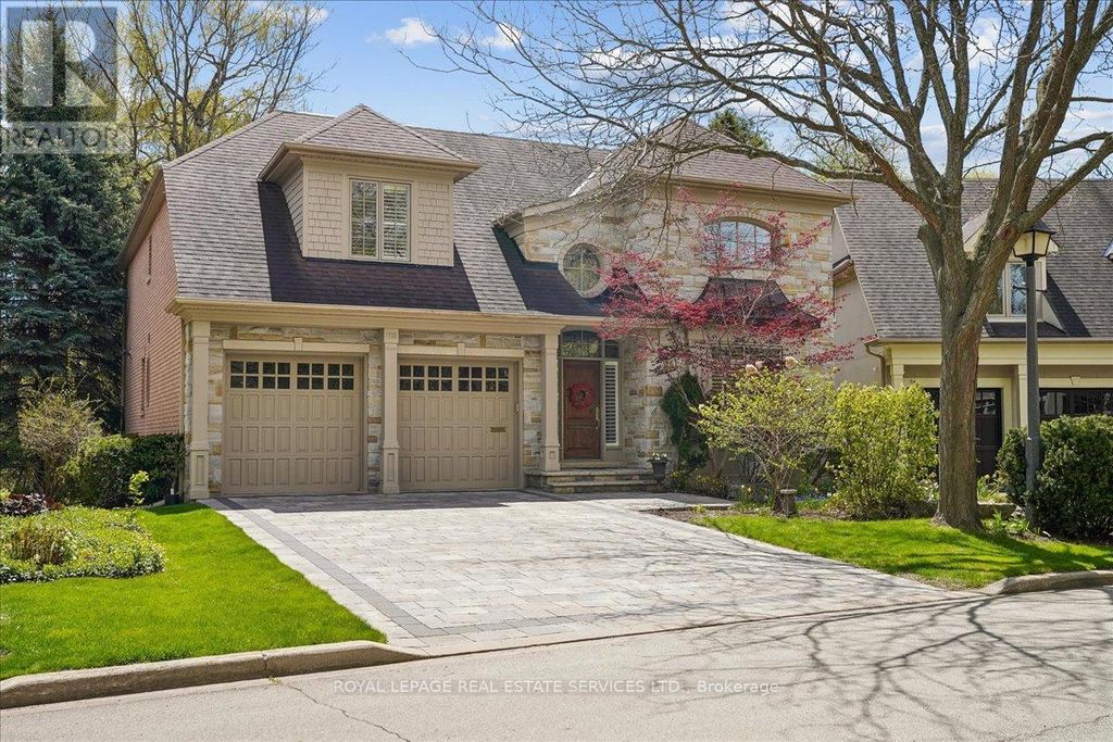1726 The Pines, Mississauga (clarkson)