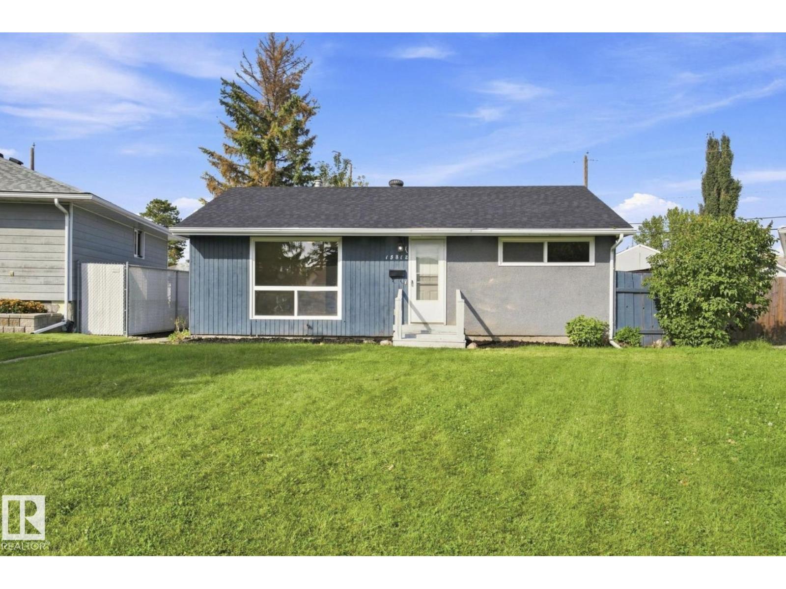 15812 110a Av Nw, Edmonton