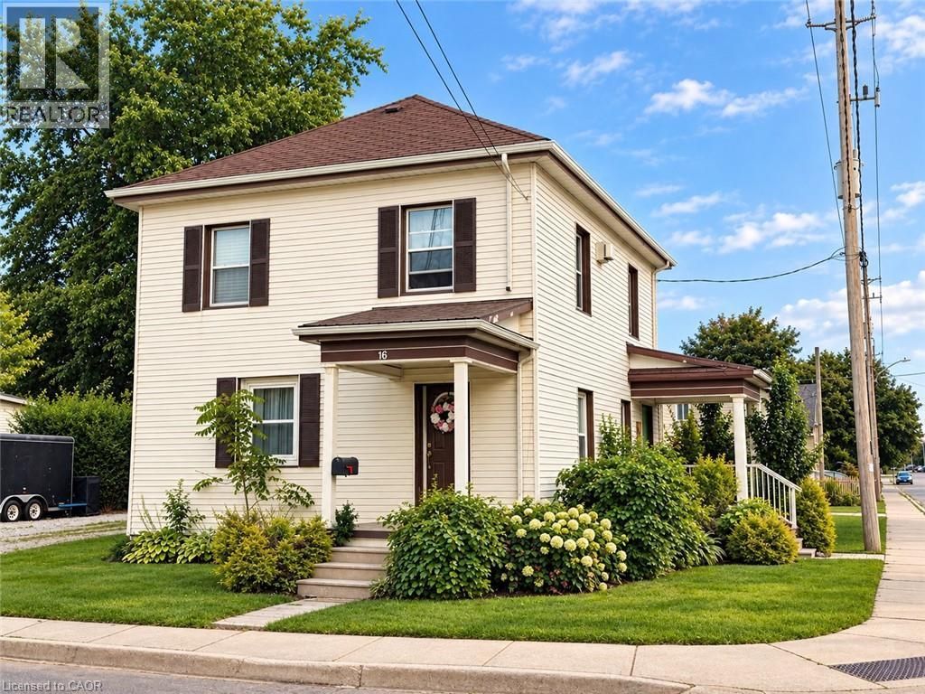 16 Alma Street N, Hagersville
