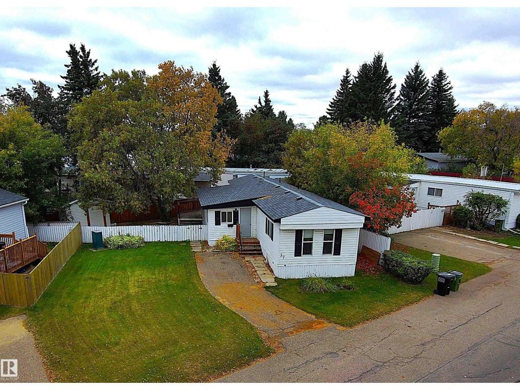 37 West View Bv Nw, Edmonton