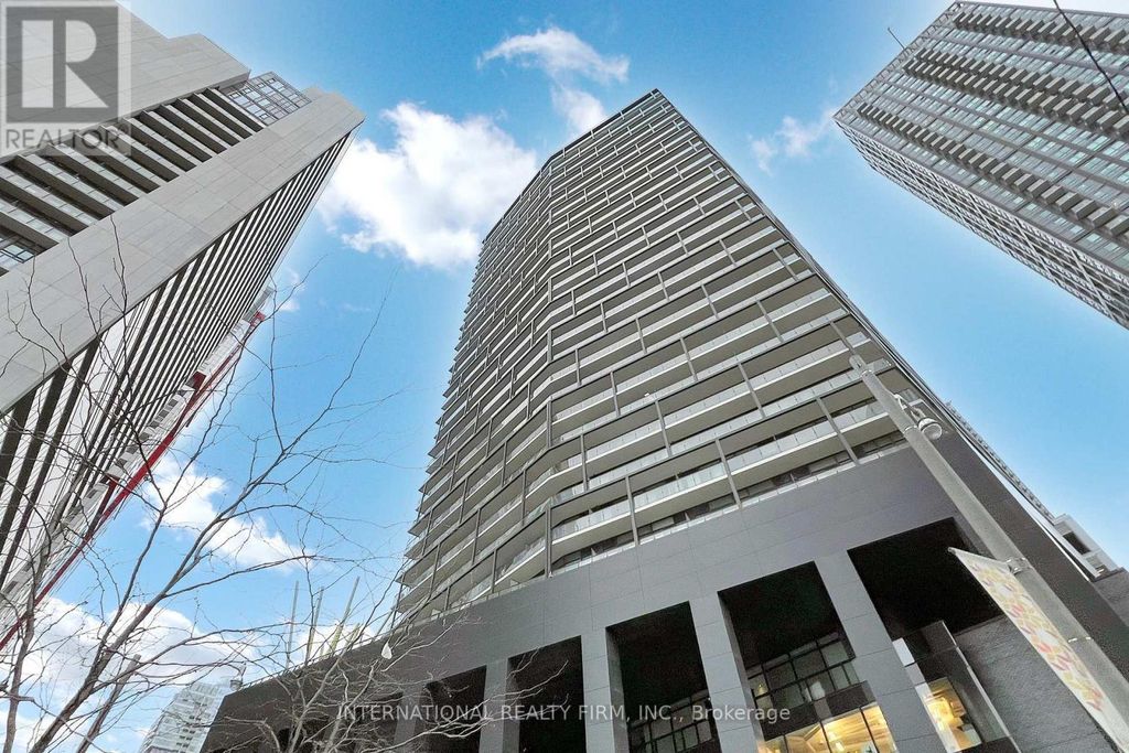 1710 - 125 Peter Street, Toronto (waterfront Communities)