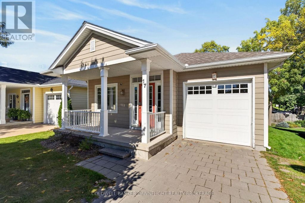 17 Village Gate, Lambton Shores (grand Bend)