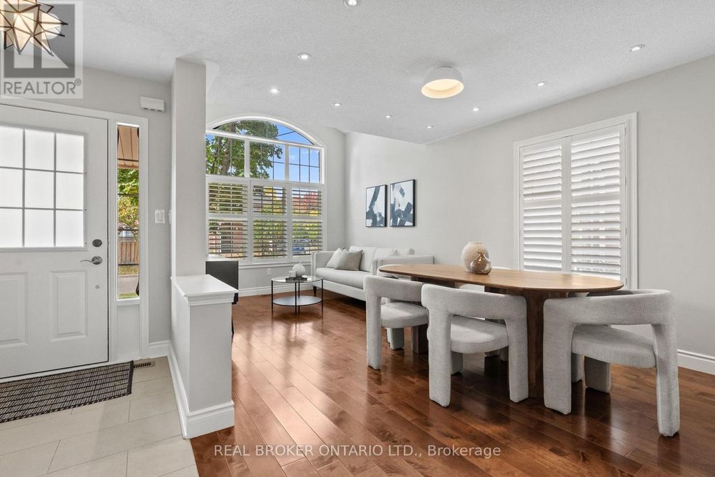 2349 Falkland Crescent, Oakville (wt West Oak Trails)