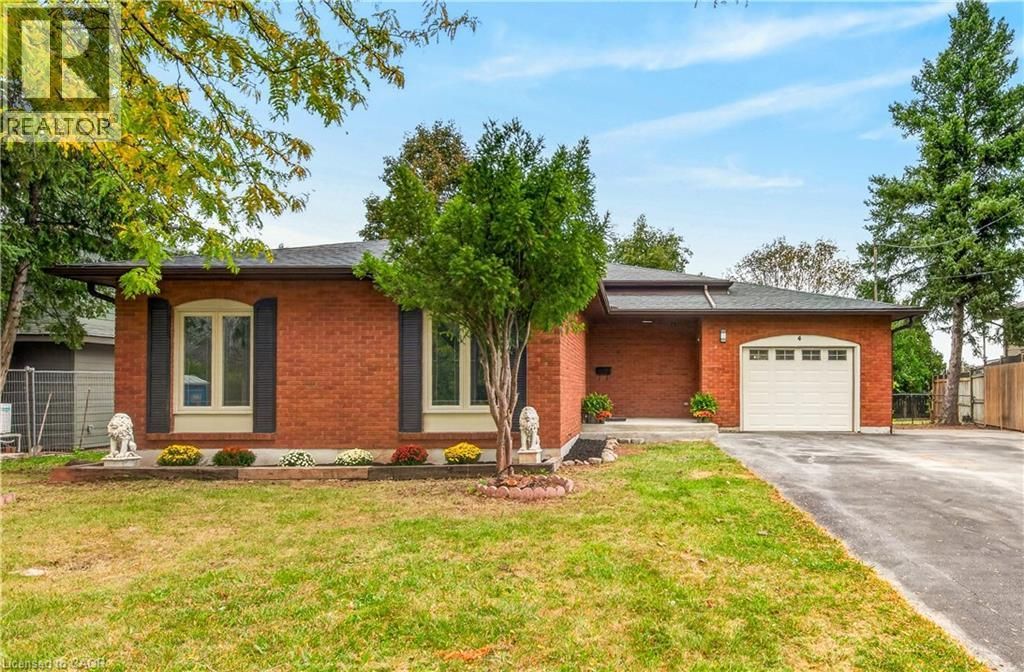 4 Woodcrest Drive, Grimsby